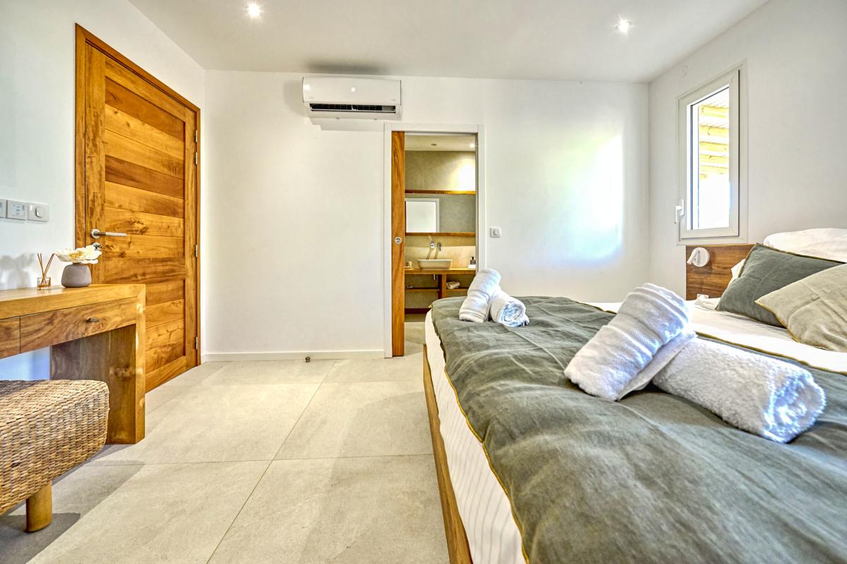 26.Location villa de luxe piscine vue mer Ste Anne Guadeloupe_Suite 2